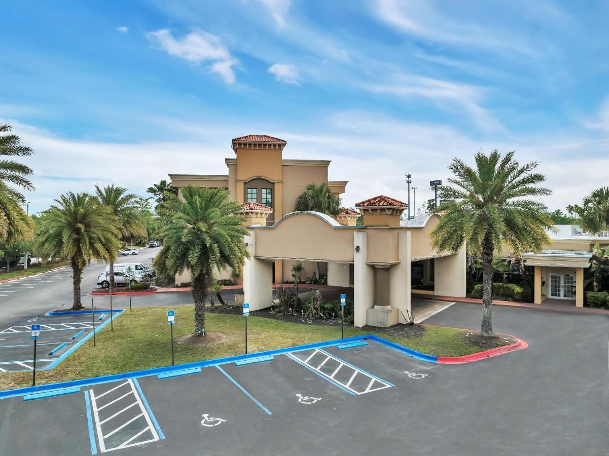 Ramada By Wyndham Jacksonville I-95 By Butler Blvd Extérieur photo