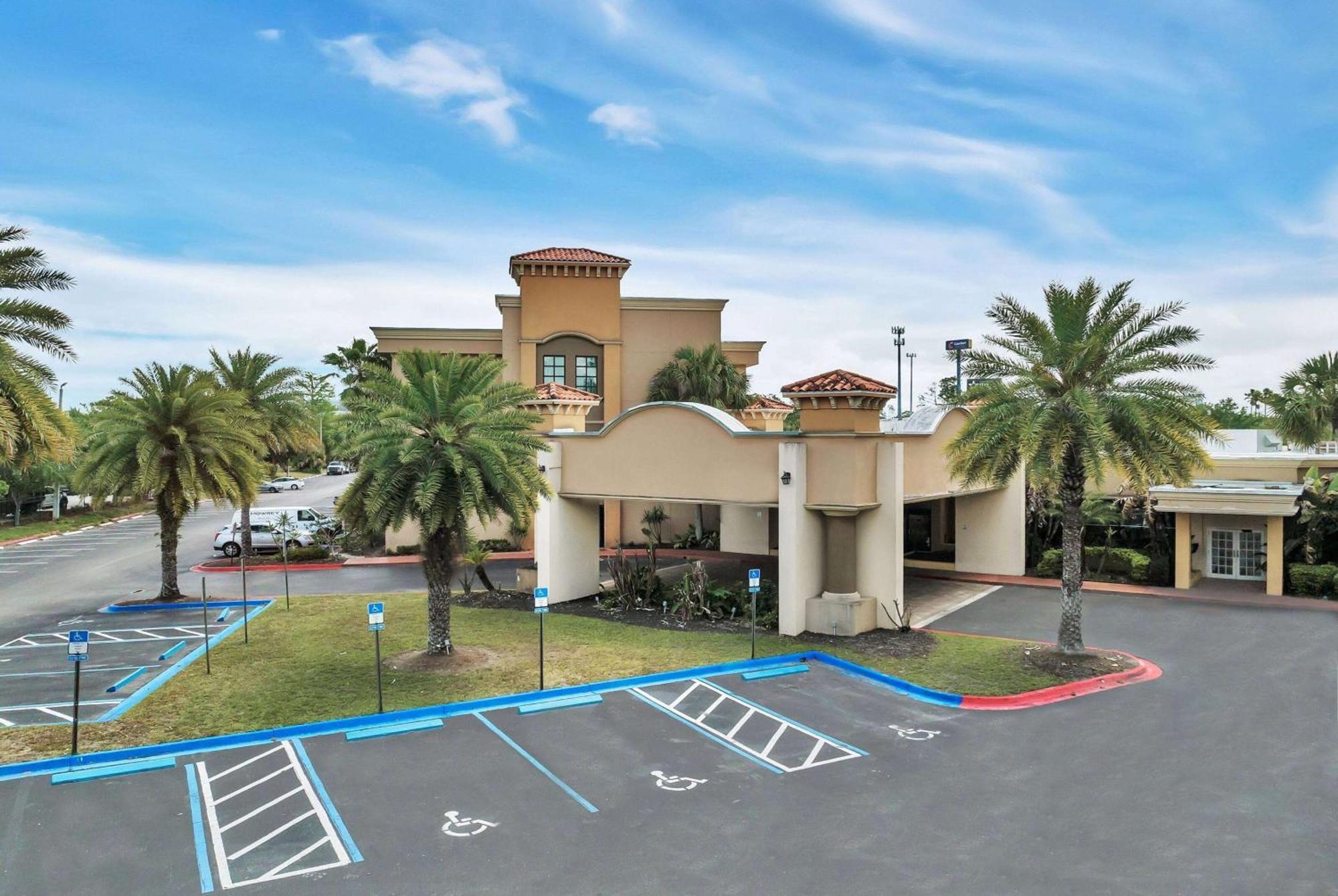 Ramada By Wyndham Jacksonville I-95 By Butler Blvd Extérieur photo